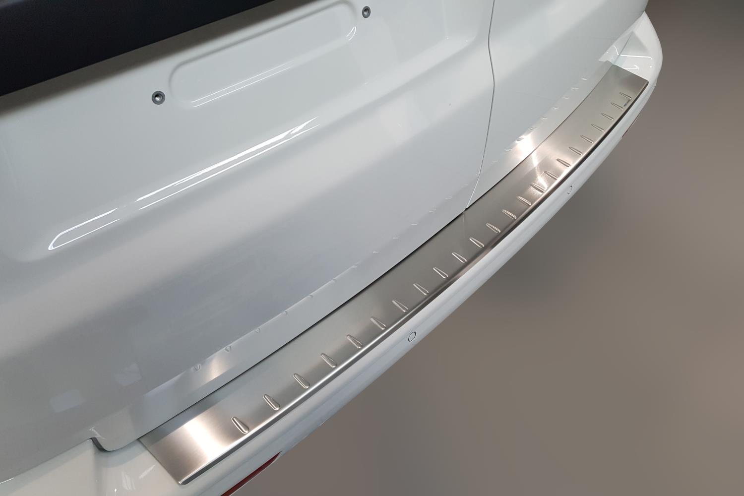 RVS bumperbeschermer :: Volkswagen Crafter 2017-2024 (II)